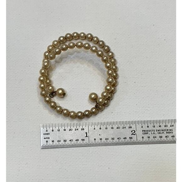 Vintage Pearl Wrap Bracelet Expandable Memory Wire Toddler Child Small - Picture 14 of 15